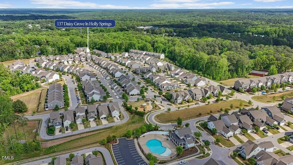 137 Daisy Grove Lane Holly Springs NC 27540