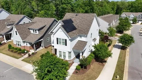 137 Daisy Grove Lane Holly Springs NC 27540