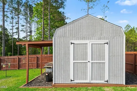 2815 Lemuel Black Road Bunnlevel NC 28323