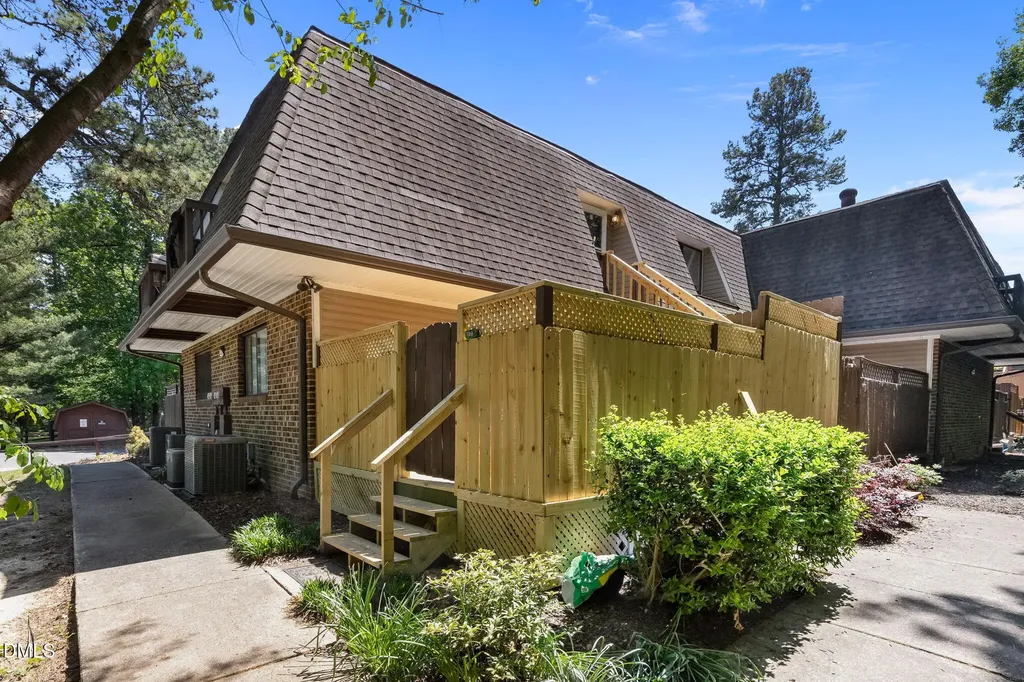 199 Summerwalk Circle Chapel Hill NC 27517