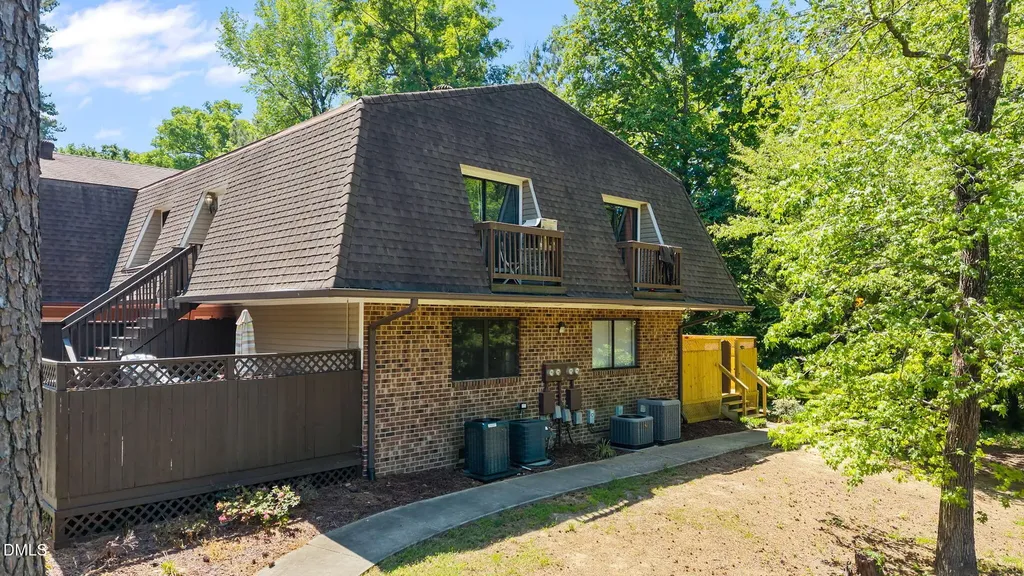 199 Summerwalk Circle Chapel Hill NC 27517