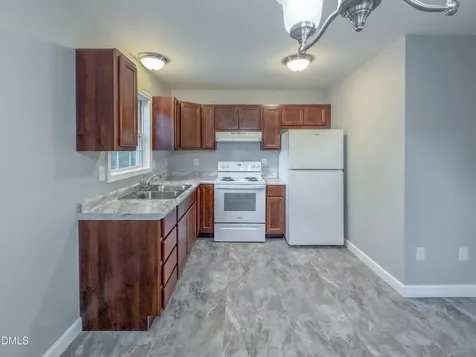 717 Roosevelt Street Mebane NC 27302