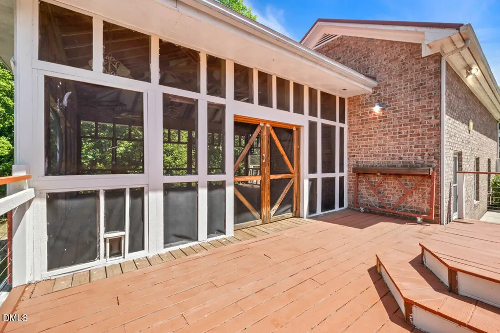 929 Old Baron Drive Fuquay Varina NC 27526
