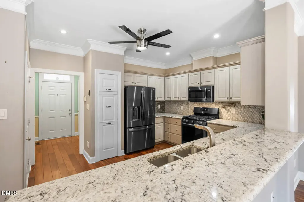 929 Old Baron Drive Fuquay Varina NC 27526
