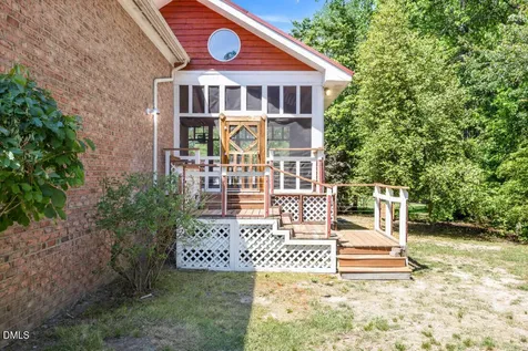 929 Old Baron Drive Fuquay Varina NC 27526