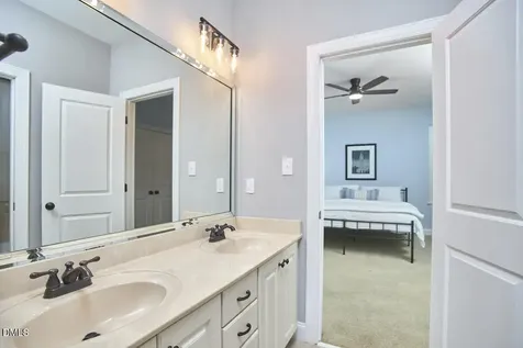502 Oxfordshire Lane Chapel Hill NC 27517