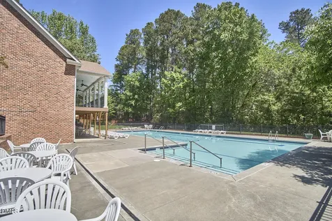 502 Oxfordshire Lane Chapel Hill NC 27517