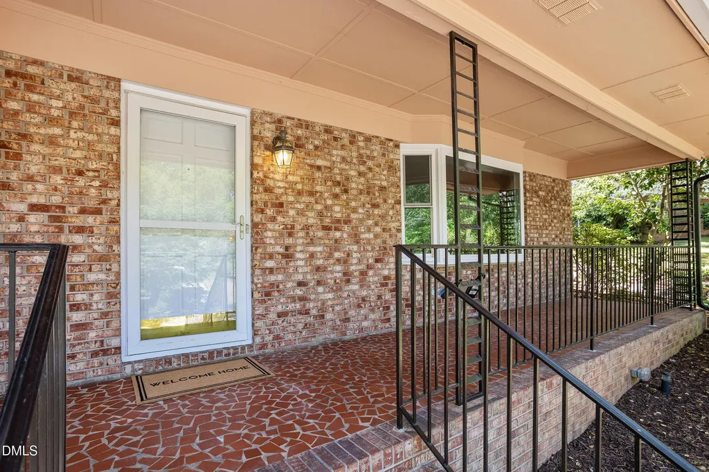 4711 Tanglewood Drive Raleigh NC 27612