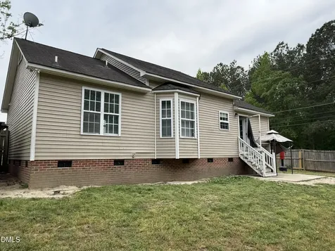 101 Thompson Drive Selma NC 27576