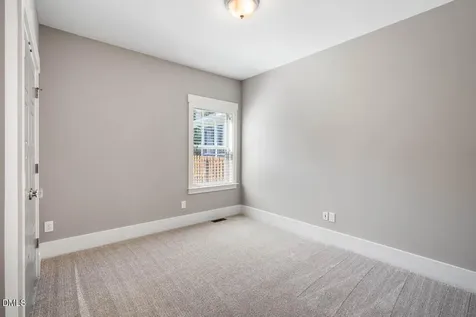 44 Tarwick Avenue Chapel Hill NC 27516