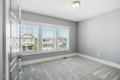 44 Tarwick Avenue Chapel Hill NC 27516