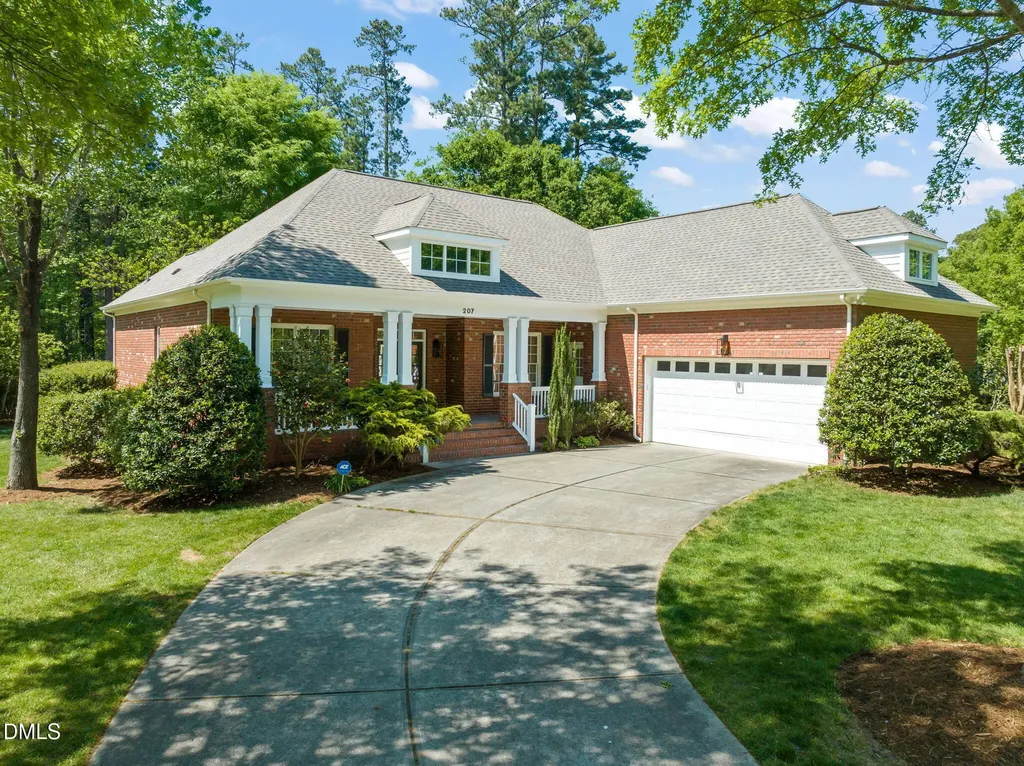 207 Oxfordshire Lane Chapel Hill NC 27517