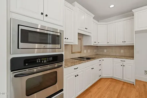 207 Oxfordshire Lane Chapel Hill NC 27517