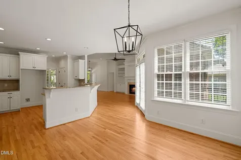 207 Oxfordshire Lane Chapel Hill NC 27517