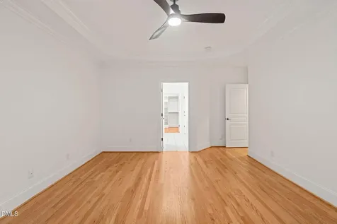 207 Oxfordshire Lane Chapel Hill NC 27517
