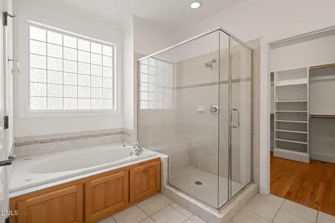 207 Oxfordshire Lane Chapel Hill NC 27517