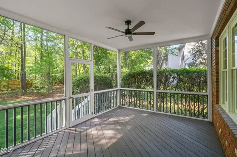 207 Oxfordshire Lane Chapel Hill NC 27517