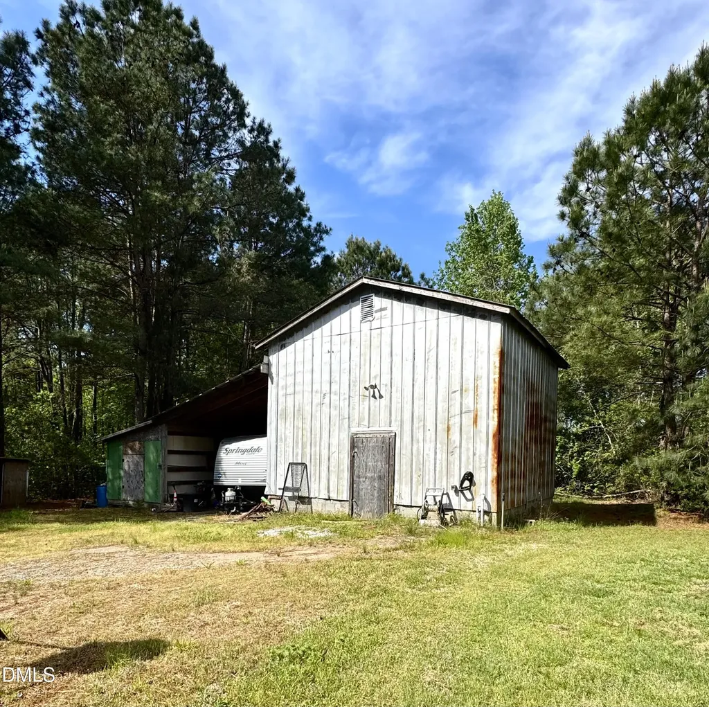 640 Tart Town Road Dunn NC 28334