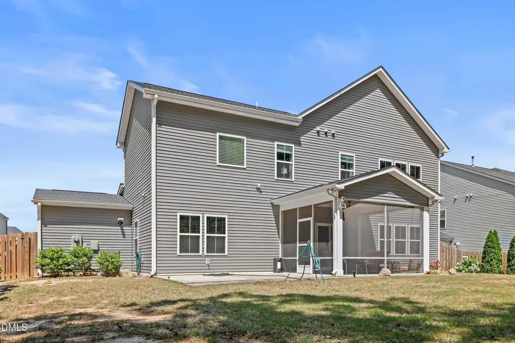 2400 Heathland Farm Drive Fuquay Varina NC 27526