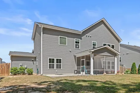 2400 Heathland Farm Drive Fuquay Varina NC 27526