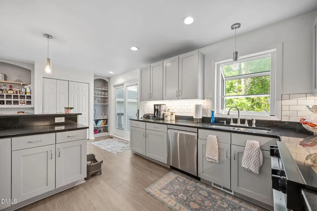 6028 Stratton Place Raleigh NC 27609