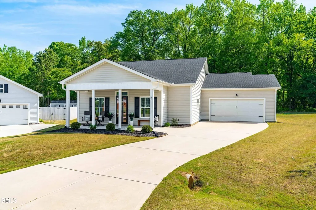 42 Winky Way Selma NC 27576