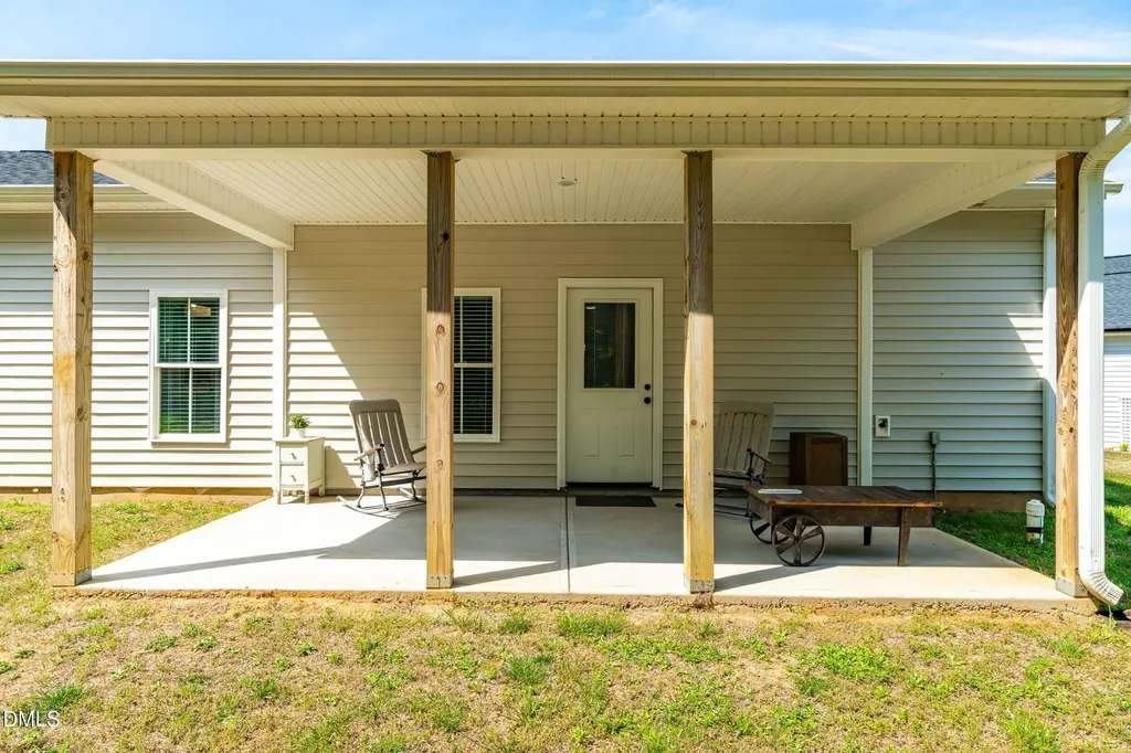 42 Winky Way Selma NC 27576