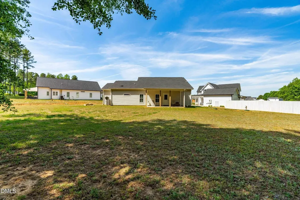 42 Winky Way Selma NC 27576