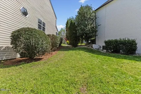 219 Arbordale Court Cary NC 27518