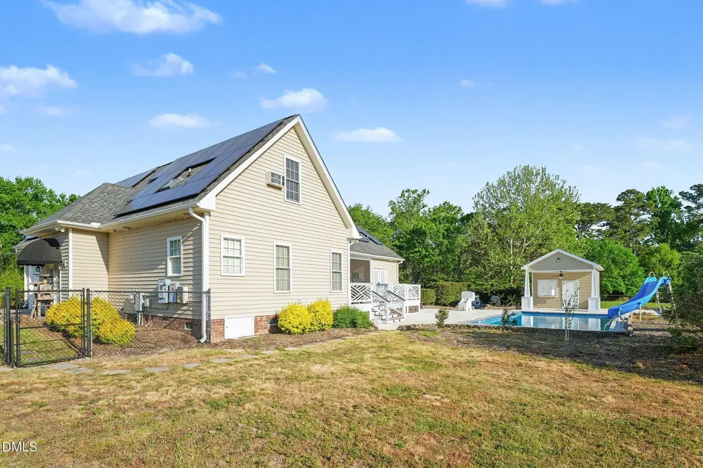 1446 Neighbors Road Dunn NC 28334