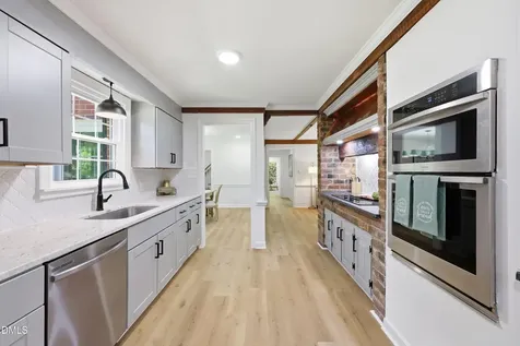 612 W Chisholm Sanford NC 27330