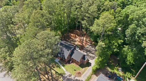 612 W Chisholm Sanford NC 27330