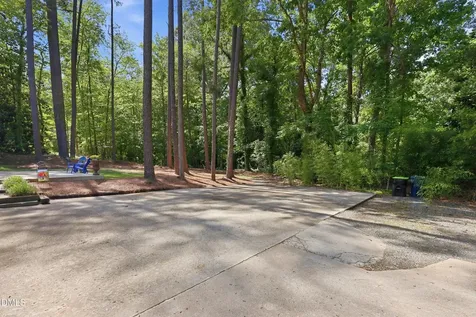 612 W Chisholm Sanford NC 27330