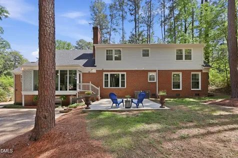 612 W Chisholm Sanford NC 27330