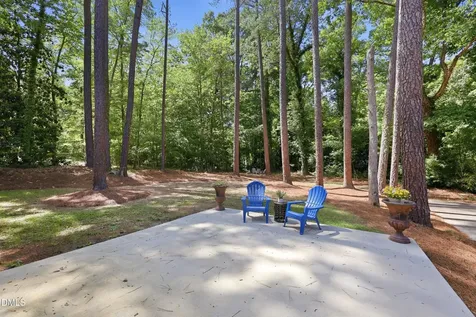 612 W Chisholm Sanford NC 27330