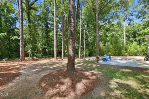 612 W Chisholm Sanford NC 27330