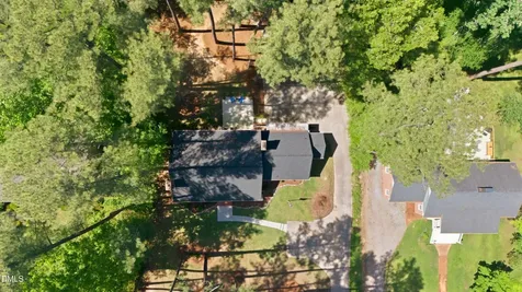 612 W Chisholm Sanford NC 27330