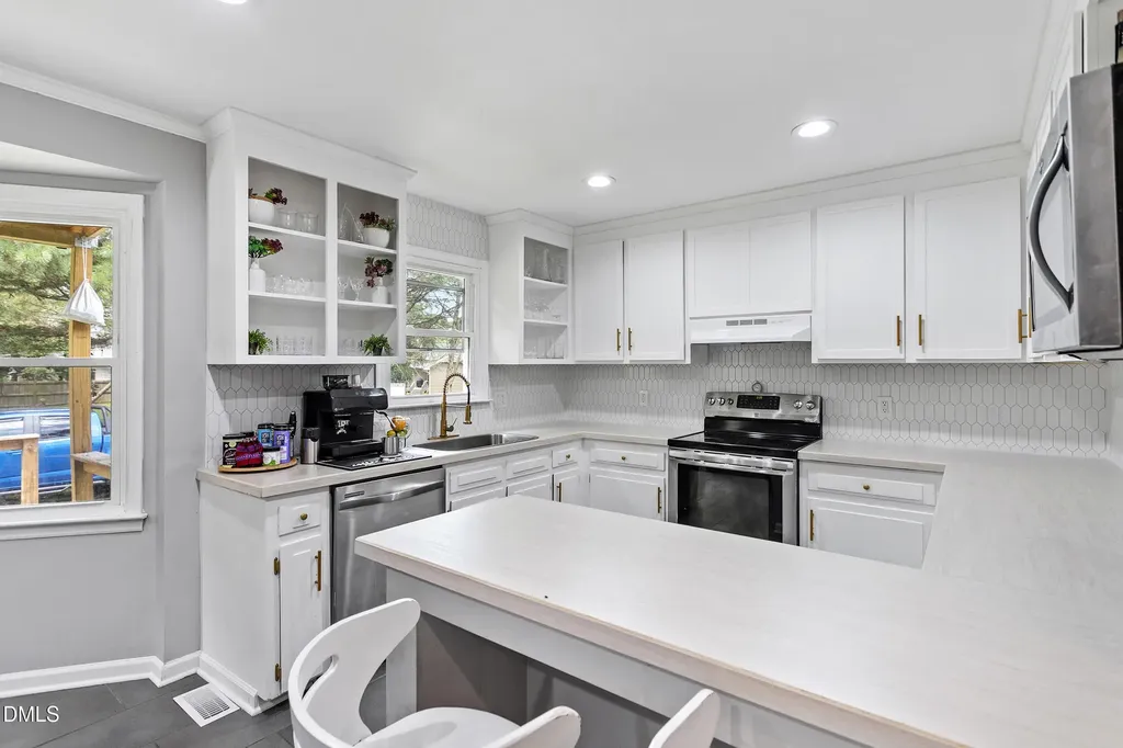 5809 Iris Lake Court Raleigh NC 27604