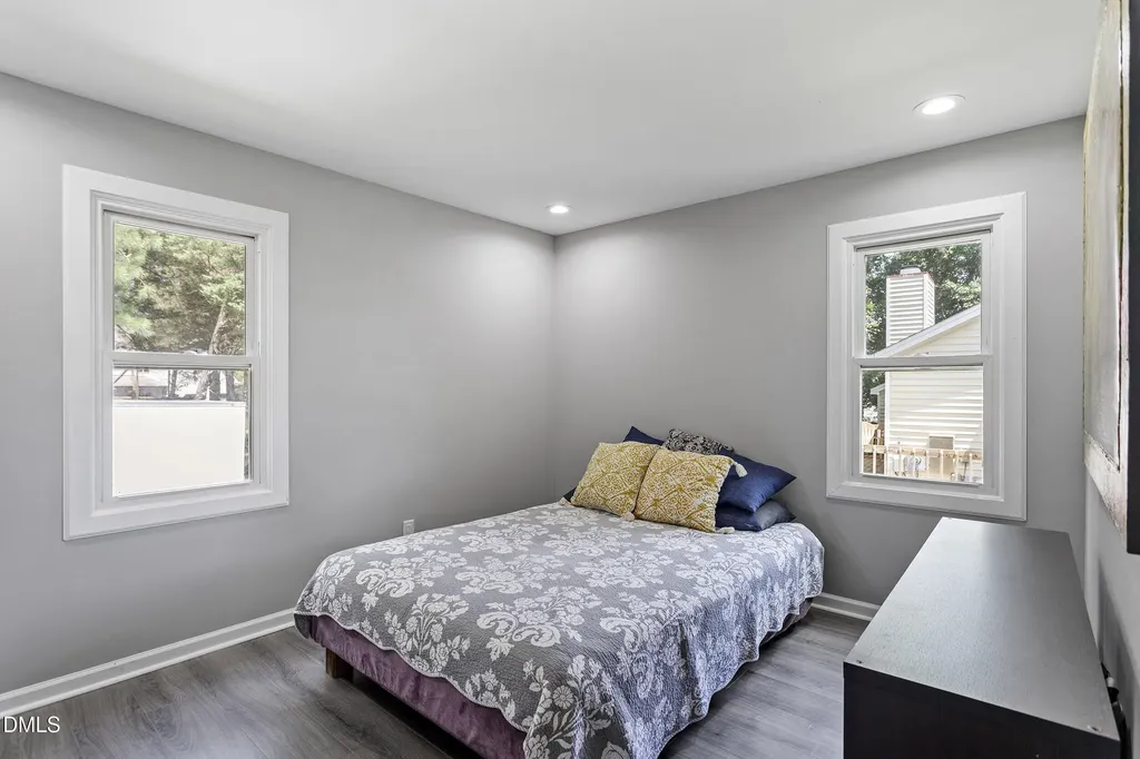 5809 Iris Lake Court Raleigh NC 27604
