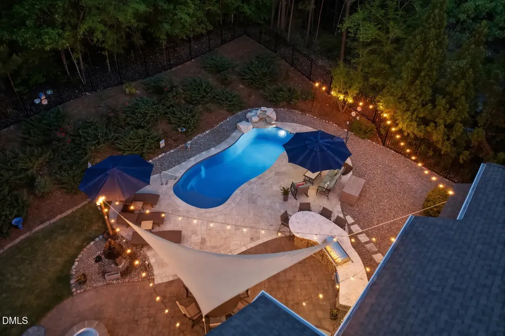 377 S Farnleigh Drive Chapel Hill NC 27517
