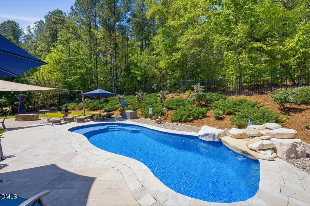 377 S Farnleigh Drive Chapel Hill NC 27517