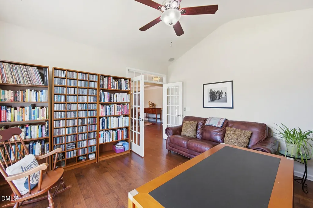 377 S Farnleigh Drive Chapel Hill NC 27517