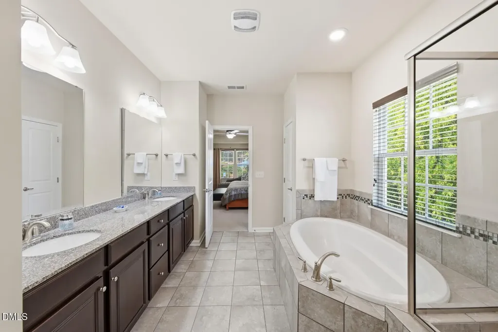 377 S Farnleigh Drive Chapel Hill NC 27517