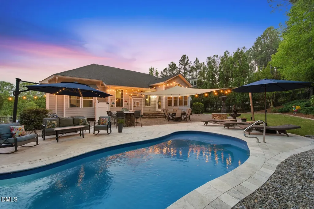 377 S Farnleigh Drive Chapel Hill NC 27517