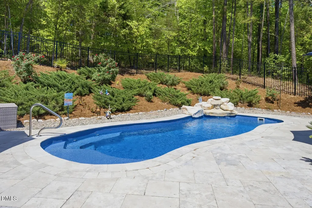 377 S Farnleigh Drive Chapel Hill NC 27517