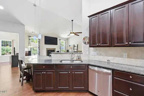 377 S Farnleigh Drive Chapel Hill NC 27517