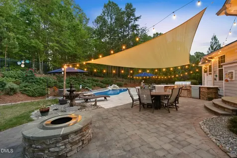 377 S Farnleigh Drive Chapel Hill NC 27517