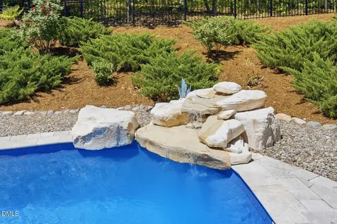 377 S Farnleigh Drive Chapel Hill NC 27517