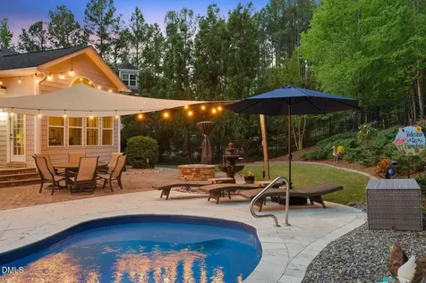 377 S Farnleigh Drive Chapel Hill NC 27517
