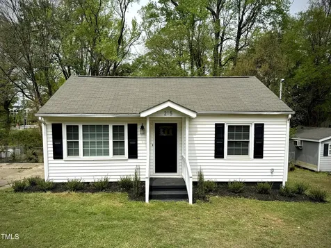 215 Walnut Street Cary NC 27511